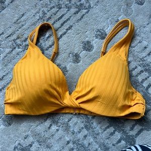 Women’s bathing suit